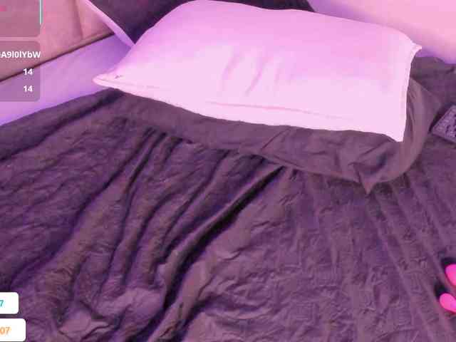 Melany-8 webcam