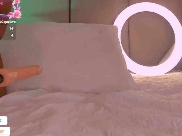 Melany-8 webcam