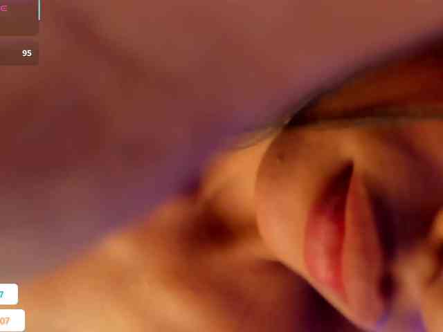 Melany-8 webcam