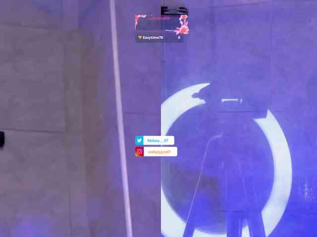 Melany-8 webcam