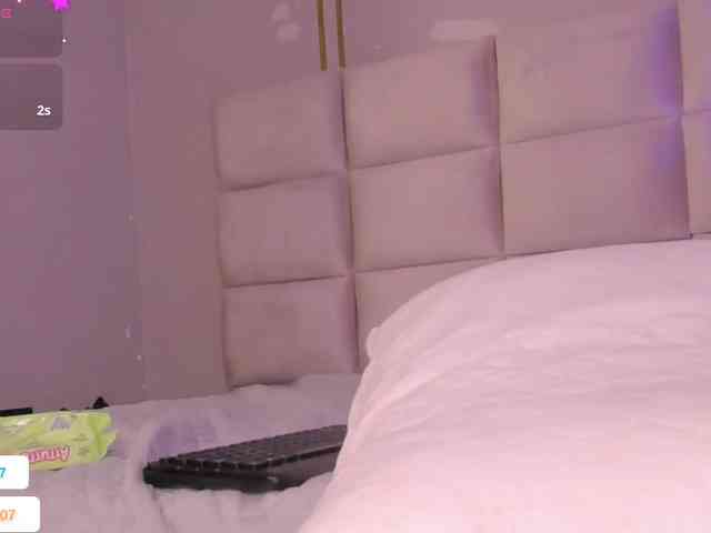 Melany-8 webcam