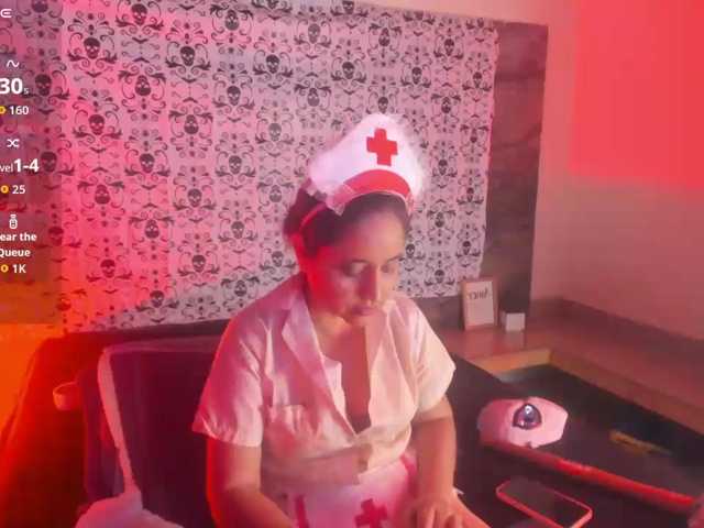 Yaya189 live cam on BongaCams