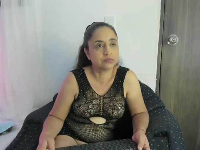 Yaya189, en directo ahora en BongaCams