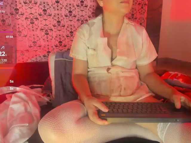 Yaya189 live cam on BongaCams
