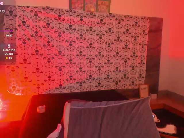 Yaya189 live cam on BongaCams