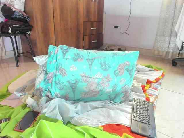 Yaya189 webcam