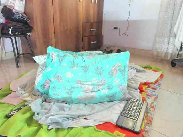 Yaya189 webcam
