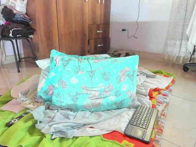 Yaya189 webcam