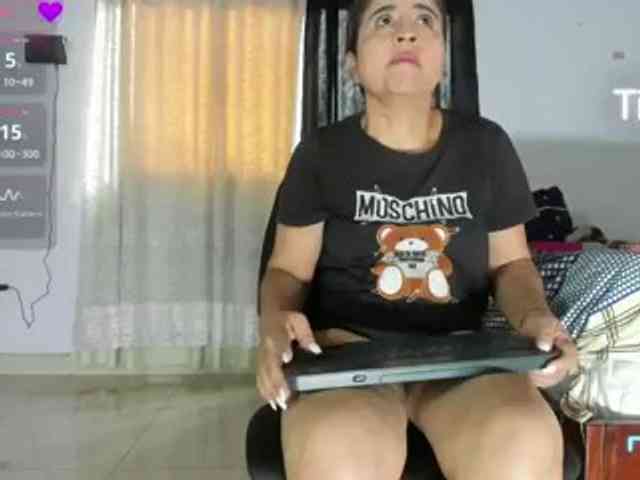 Yaya189 webcam
