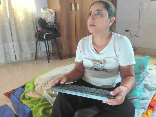 Yaya189 webcam