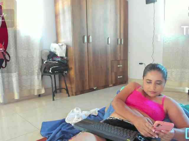 Yaya189 webcam