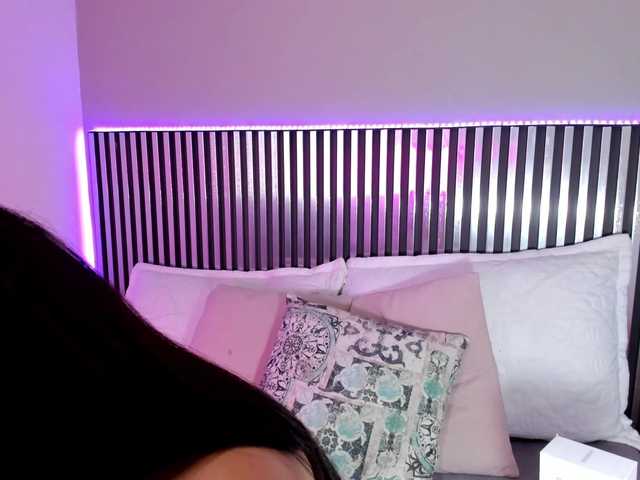Hanah-Greey live cam on BongaCams