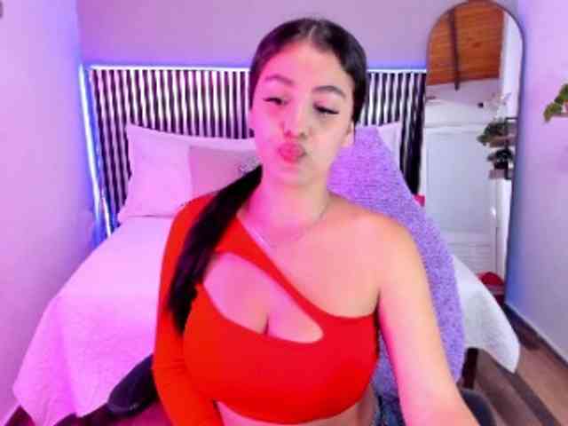 Hanah-Greey webcam