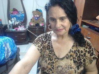 jazmin-mature