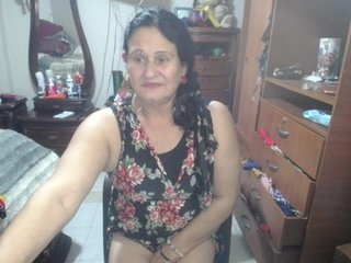 jazmin-mature