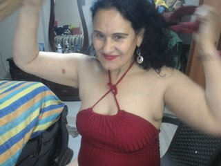 jazmin-mature
