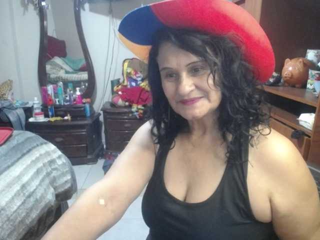 jazmin-mature