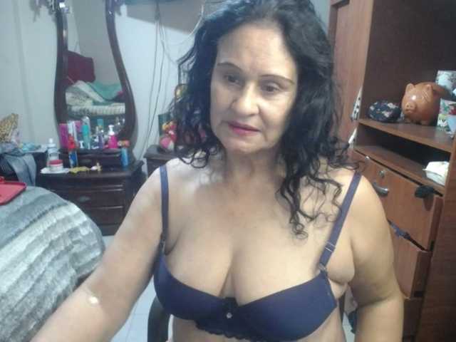 jazmin-mature