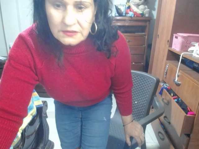 jazmin-mature
