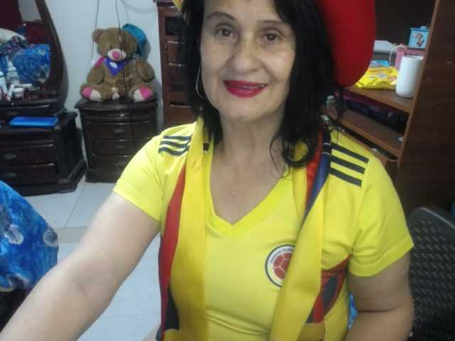 jazmin-mature