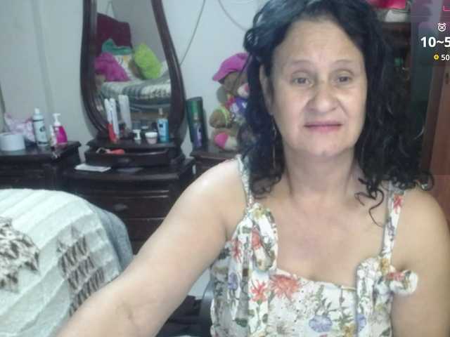 jazmin-mature