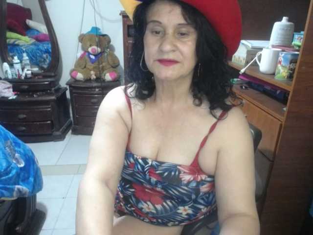 jazmin-mature