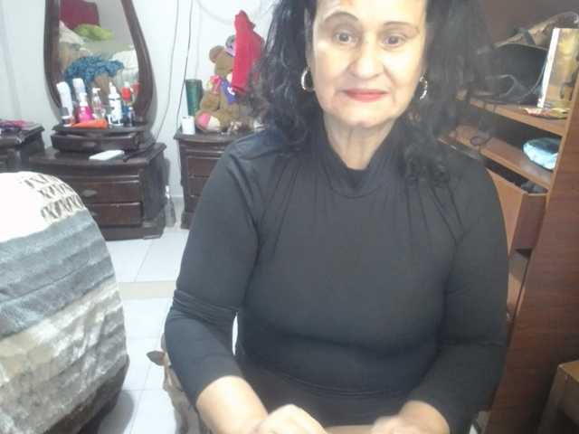 jazmin-mature
