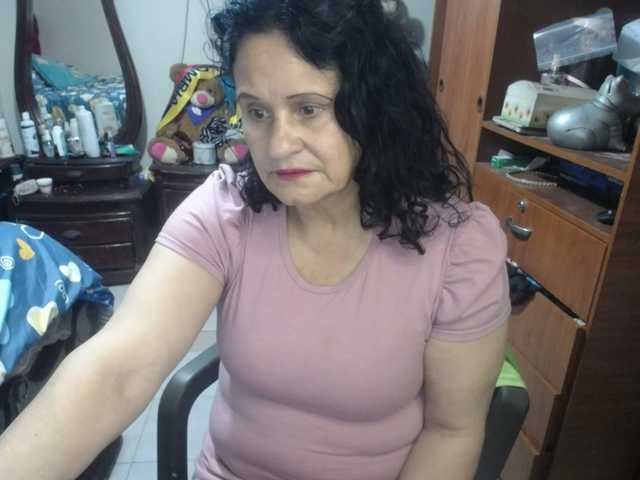 jazmin-mature