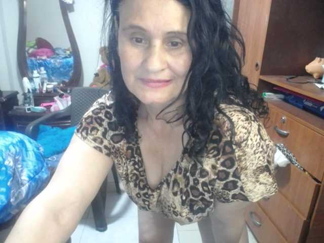 jazmin-mature live cam on BongaCams