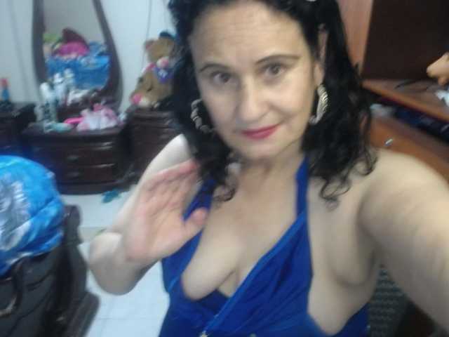 jazmin-mature