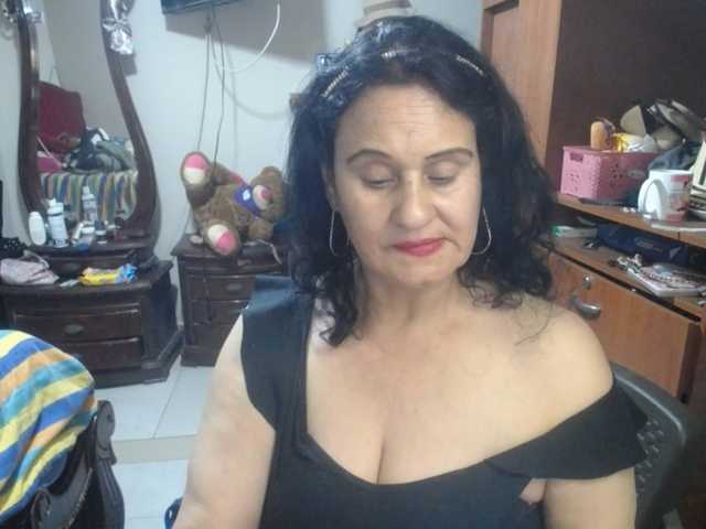 jazmin-mature live cam on BongaCams