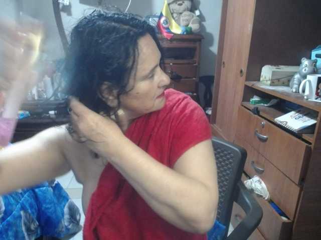 jazmin-mature