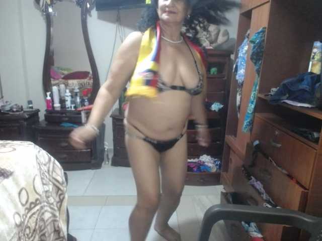 jazmin-mature