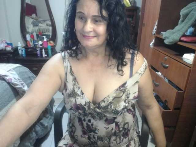 jazmin-mature