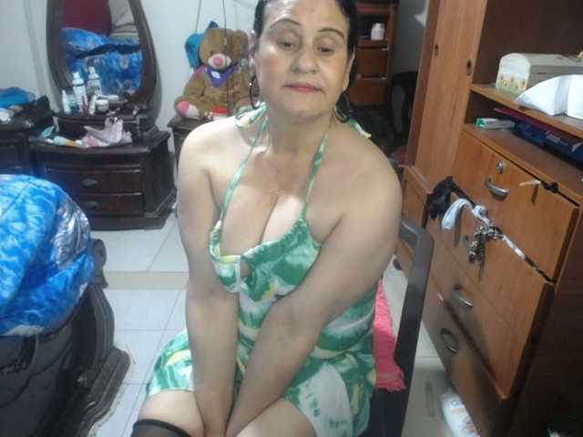 jazmin-mature live cam on BongaCams