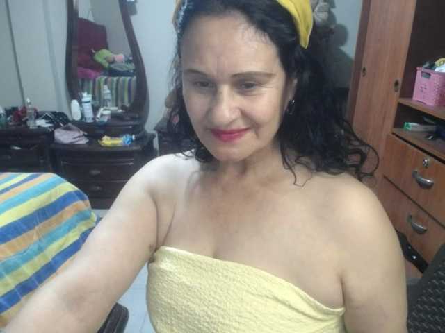 jazmin-mature