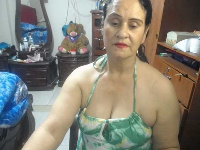 jazmin-mature live cam on BongaCams