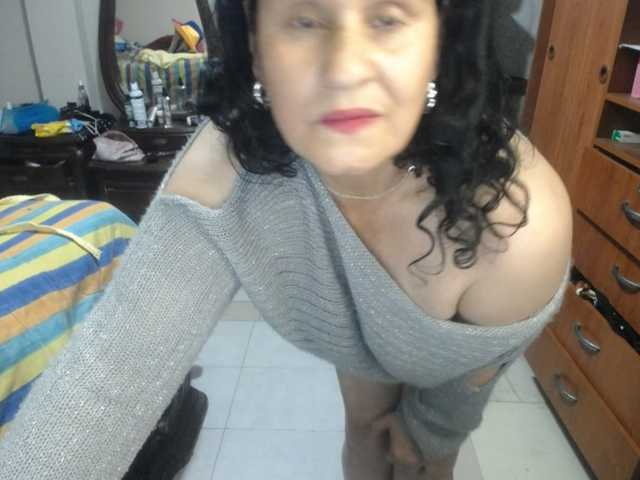 jazmin-mature