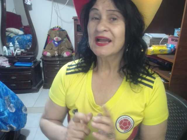 jazmin-mature