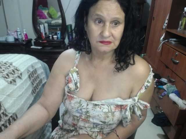 jazmin-mature live cam preview
