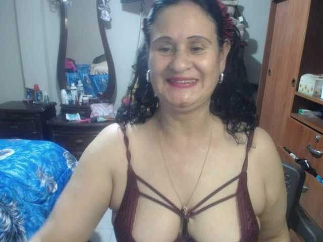jazmin-mature live cam on BongaCams