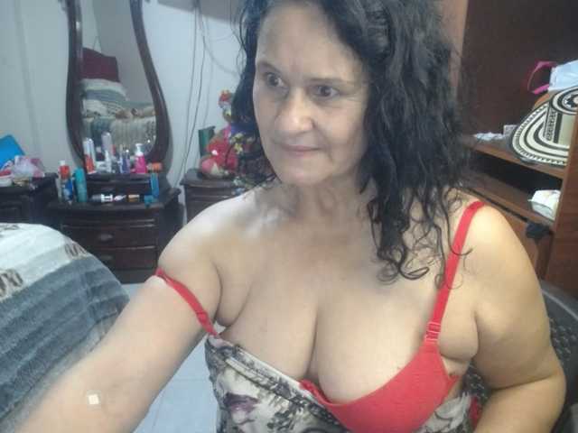 jazmin-mature
