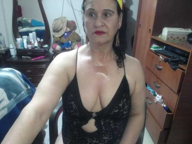 jazmin-mature