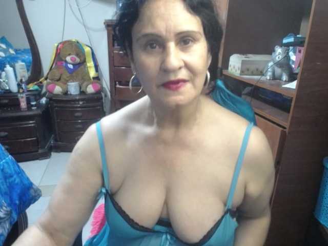 jazmin-mature