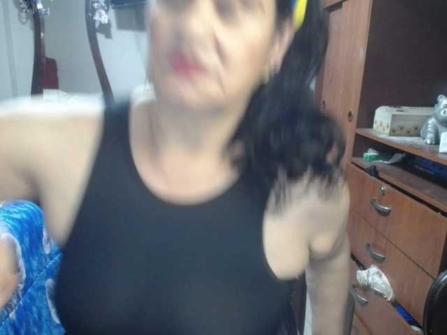 jazmin-mature