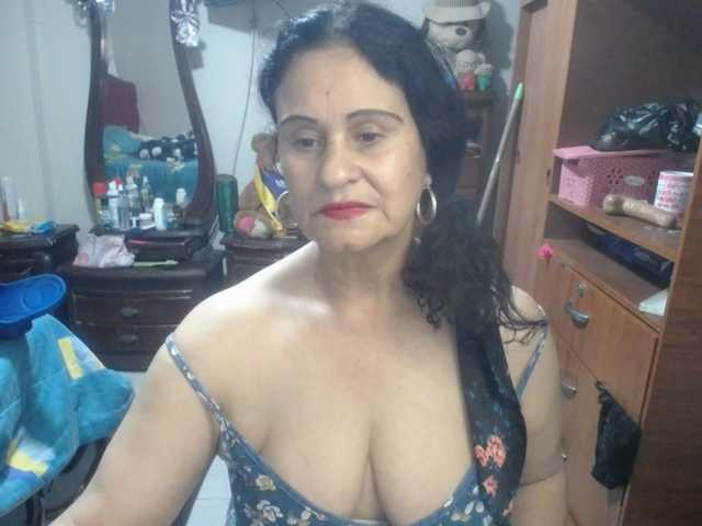 jazmin-mature