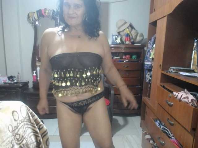 jazmin-mature