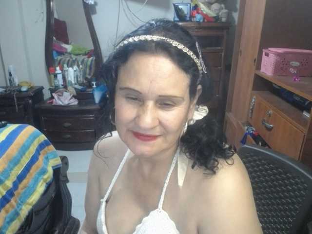 jazmin-mature
