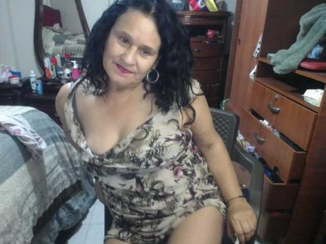 jazmin-mature