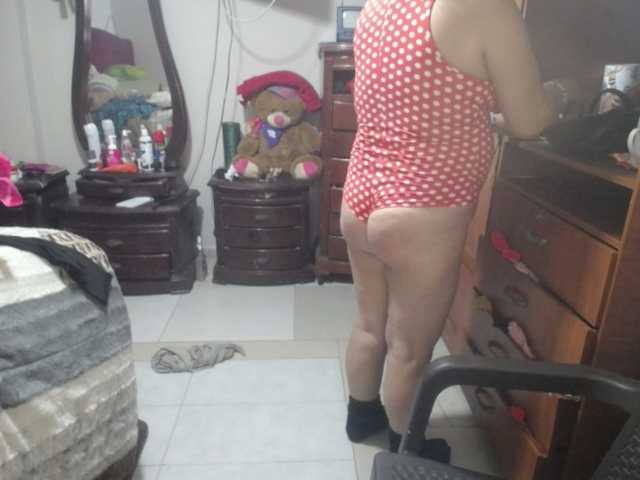 jazmin-mature